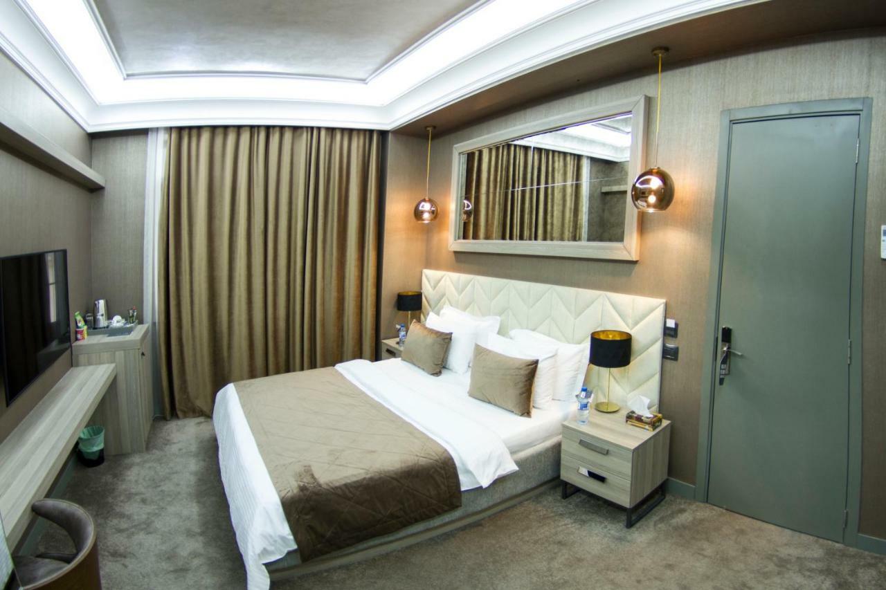 Home Boutique Hotel บากู ภายนอก รูปภาพ